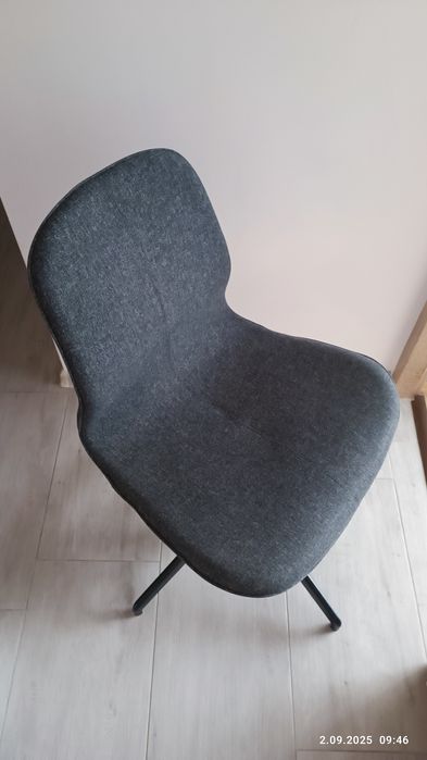 Krzesełko, fotel obrotowy do biurka