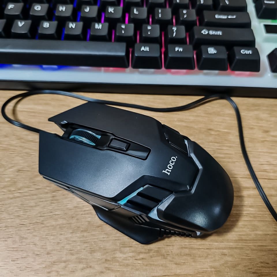 Игровая клавиатура • проводная с RGB подсветкой • игровой комплект