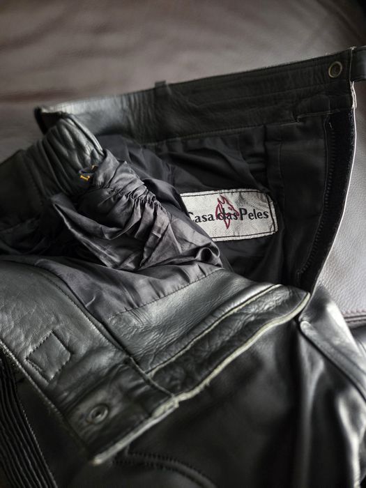Calças em couro para moto