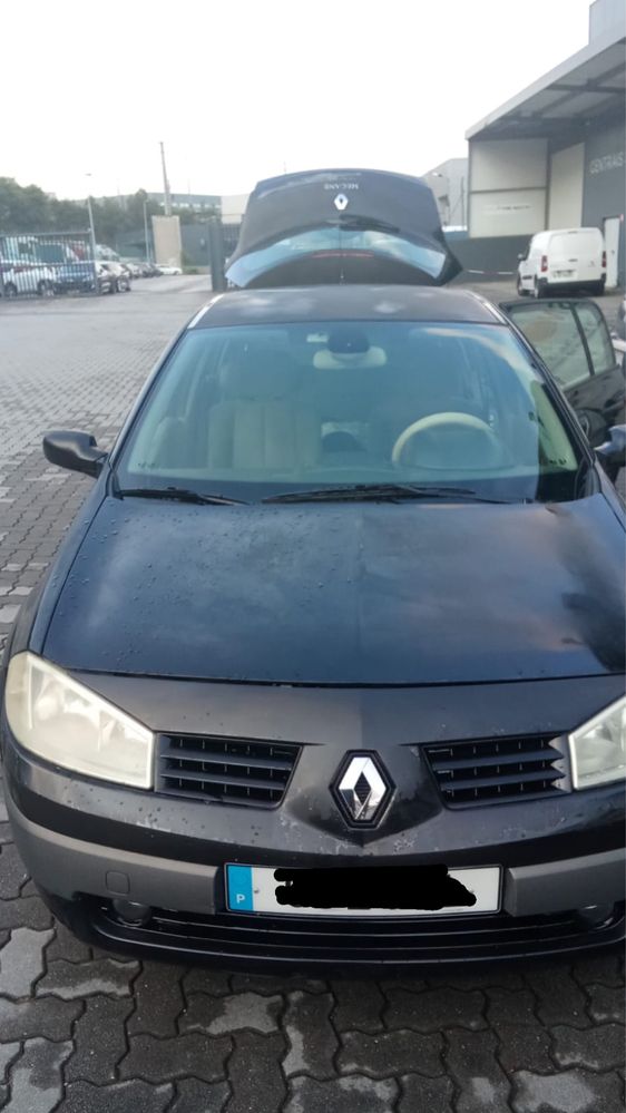 Renault Megane pegar e andar