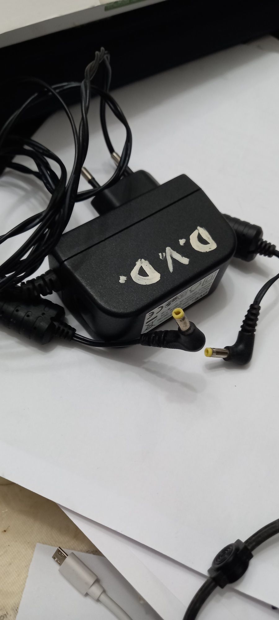 Cabos e adaptadores usb scart