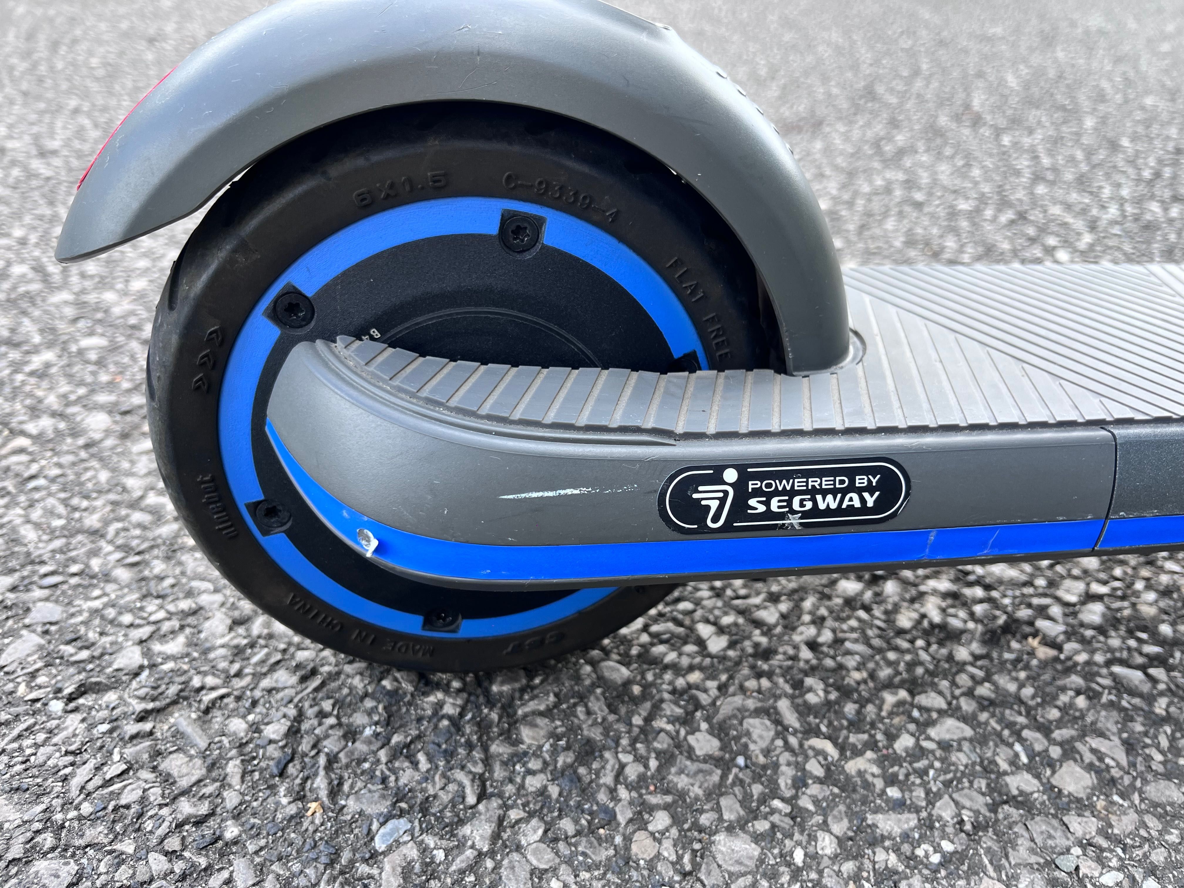 Hulajnoga elektryczna Segway Ninebot Zing E10