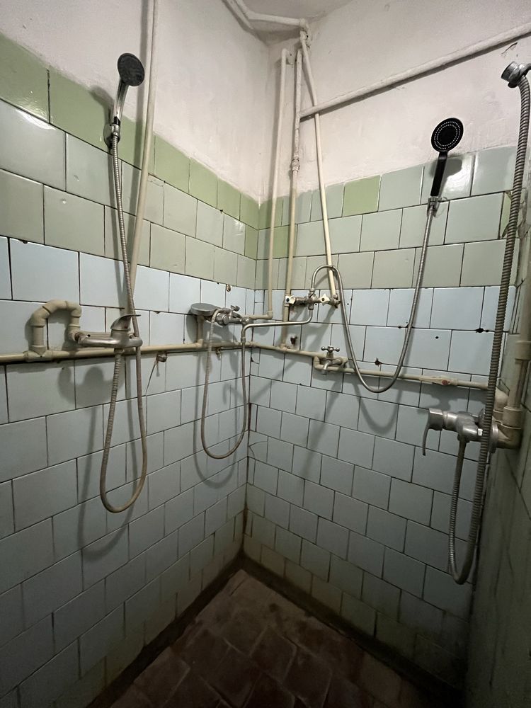 Продається квартира посімейного типу 27,7м2 в районі Градецького