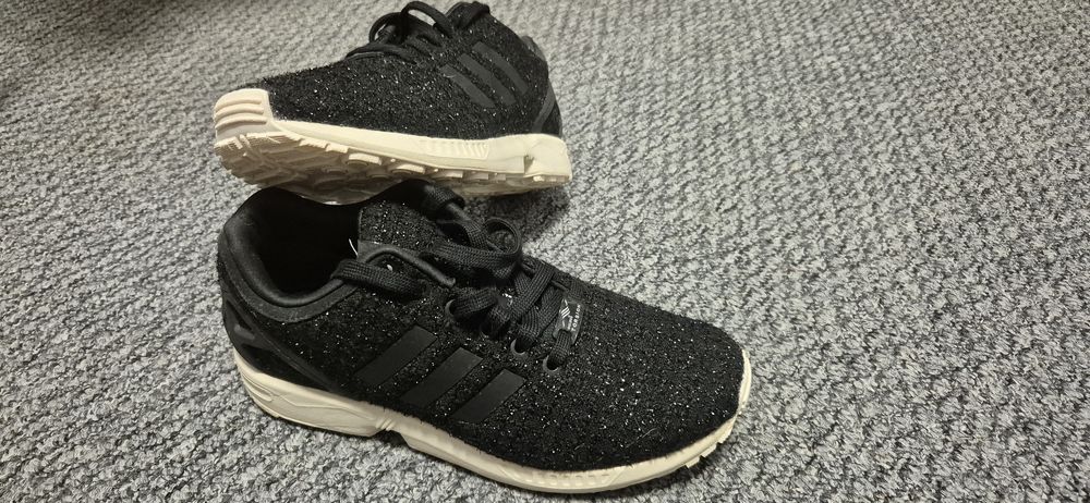 Adidas torsion кросівки