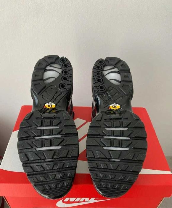 Buty Trampk Nike Air Max TN Black R.42