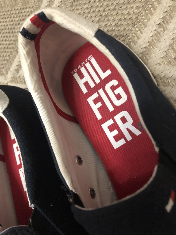 Buty męskie  Tommy Hilfiger  rozmiar 41