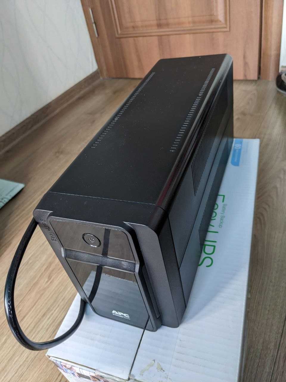 ДБЖ безперебійник APC Back-UPS 900VA