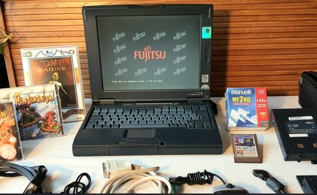 Fujitsu lifebook e330/ 1998r./ unikat/ DUŻY zestaw/ Retro/ Win98