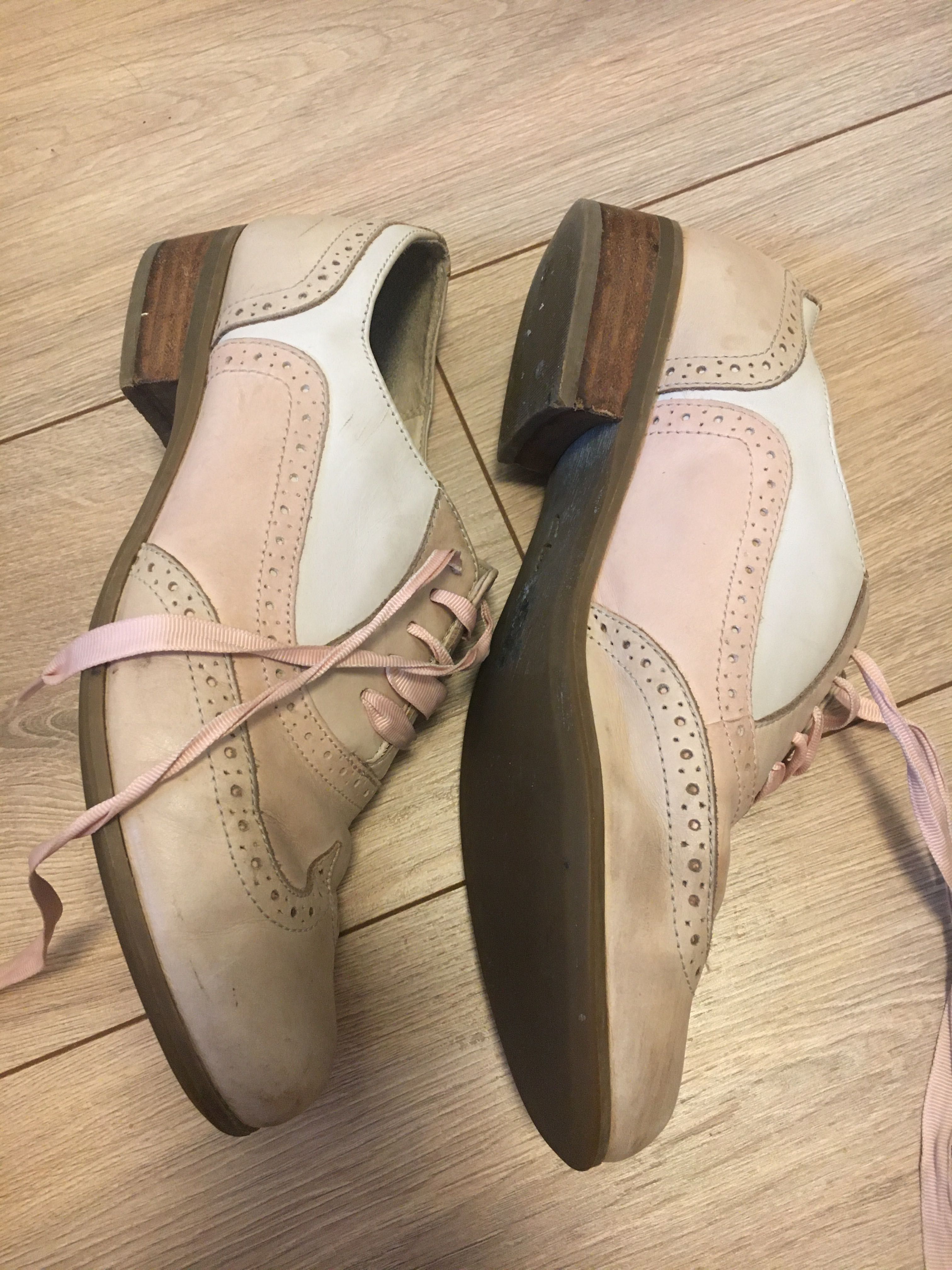 Wiązane półbuty Clarks r. 39