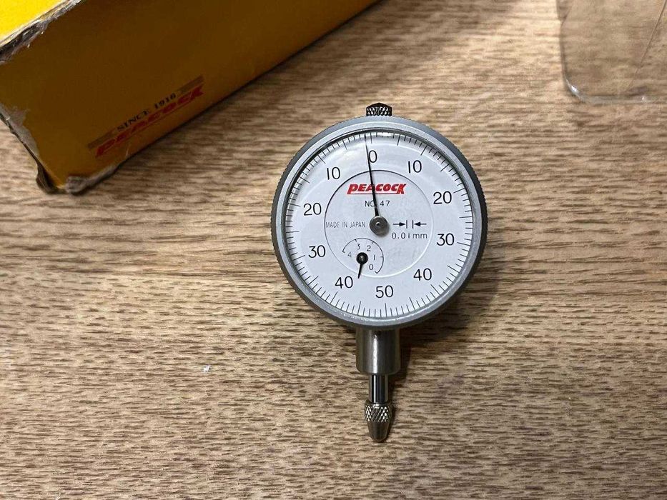 Peacock № 47. Індикатор годинникового типу. 0,1мм.