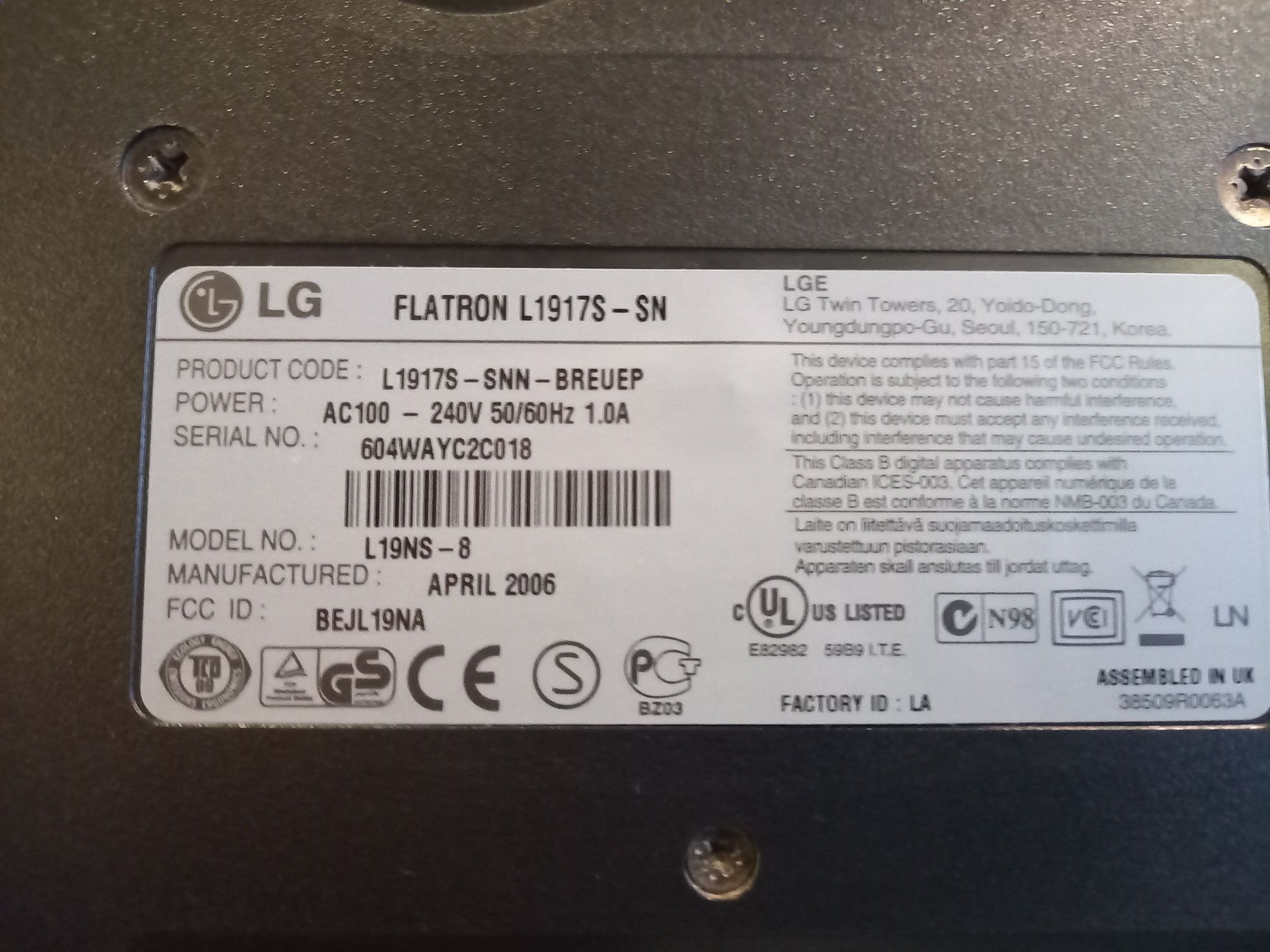 Монітор LG  Flatron L1917S- SN