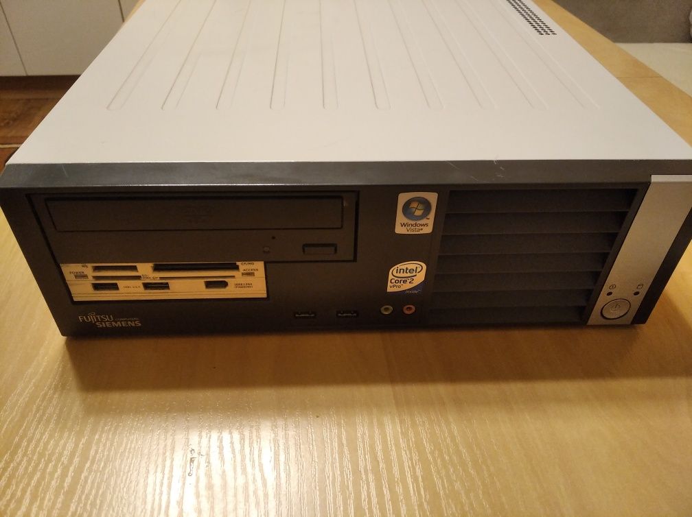 Komputer Fujitsu Siemens Esprimo E5925