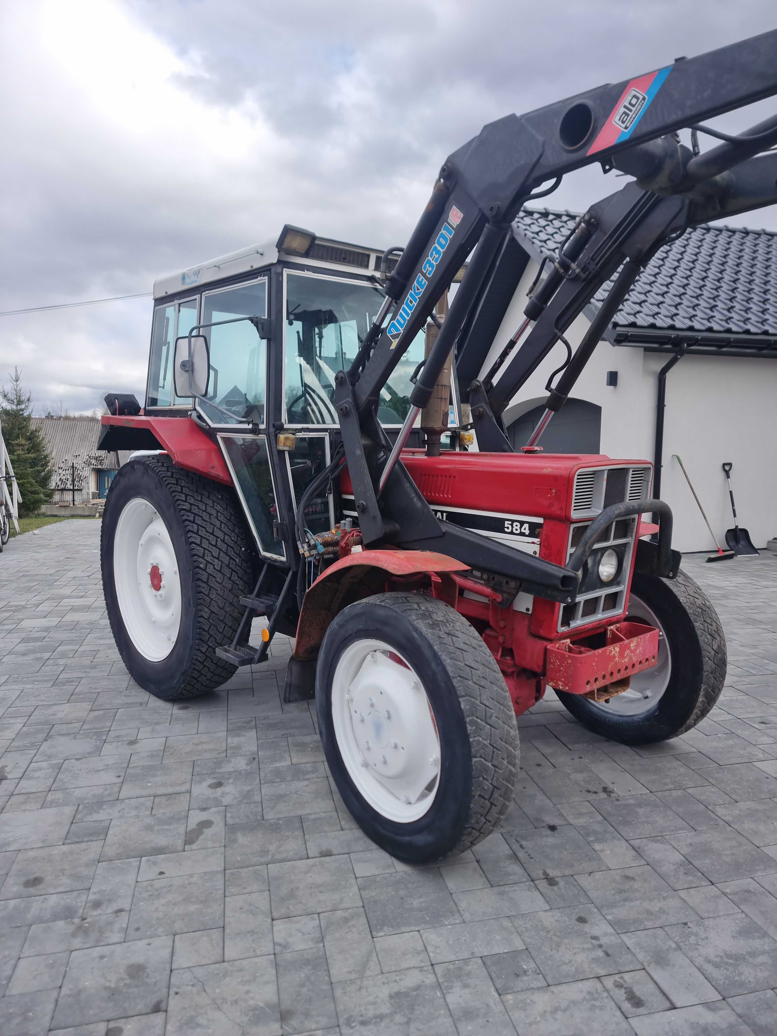 International Case 584 4x4 z turem