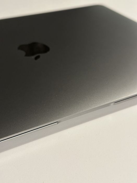 Ноутбук MacBook Air M1