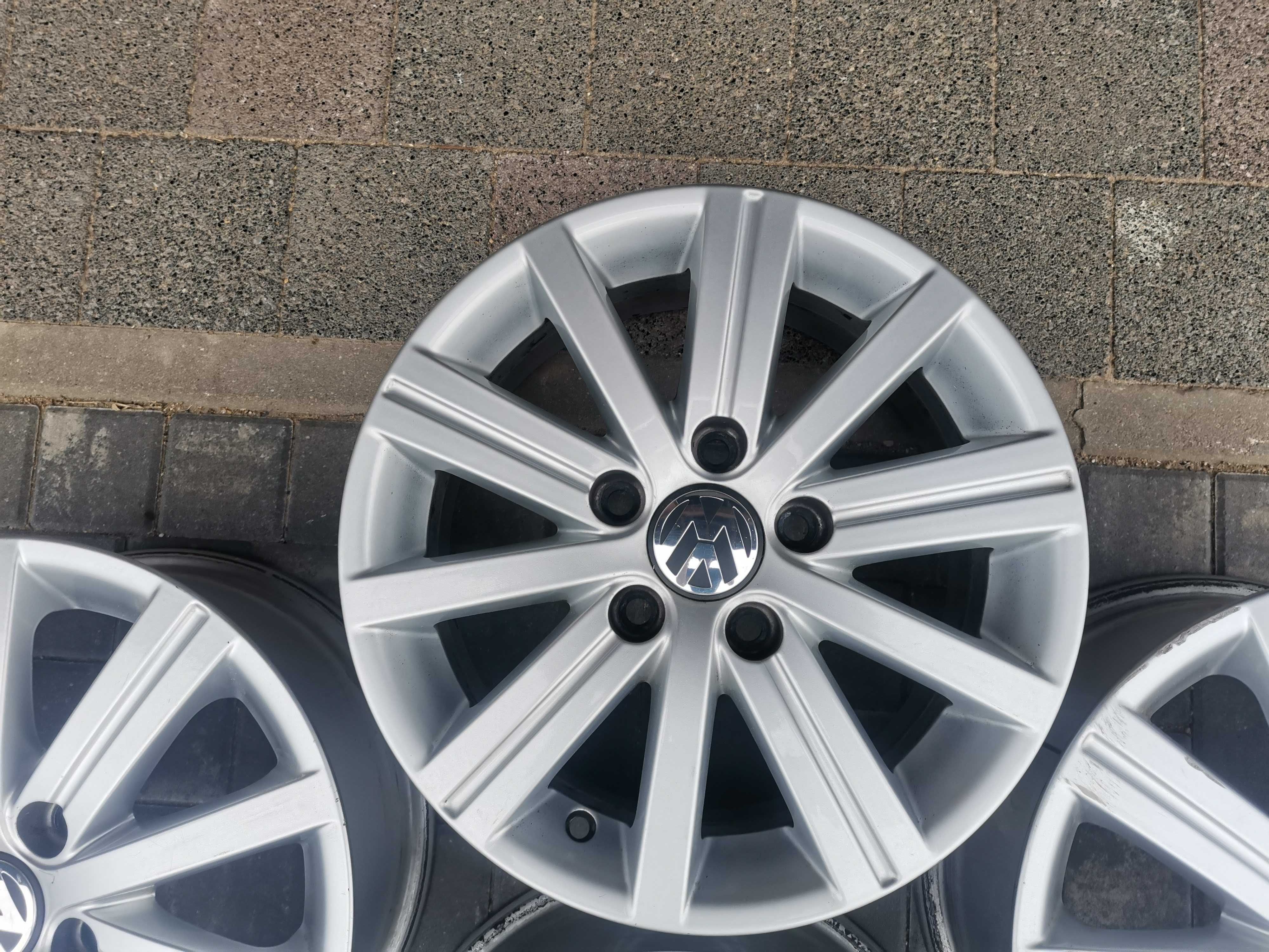 Felgi VW GOLF VII Jetta Touran Passat 6.5Jx15H2 5x112 ET50