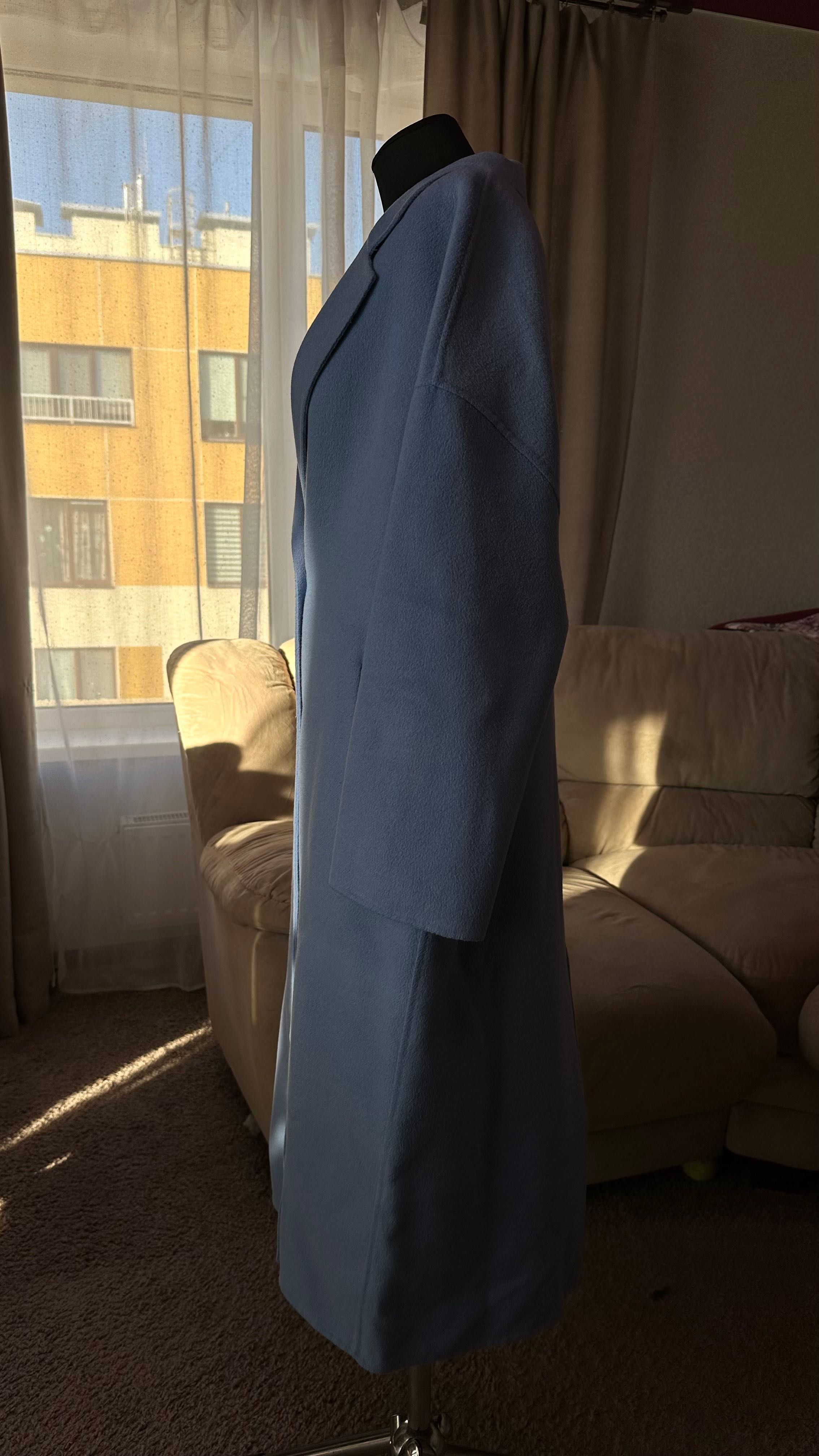 Пальто Zara блакитне без підкладу oversize M