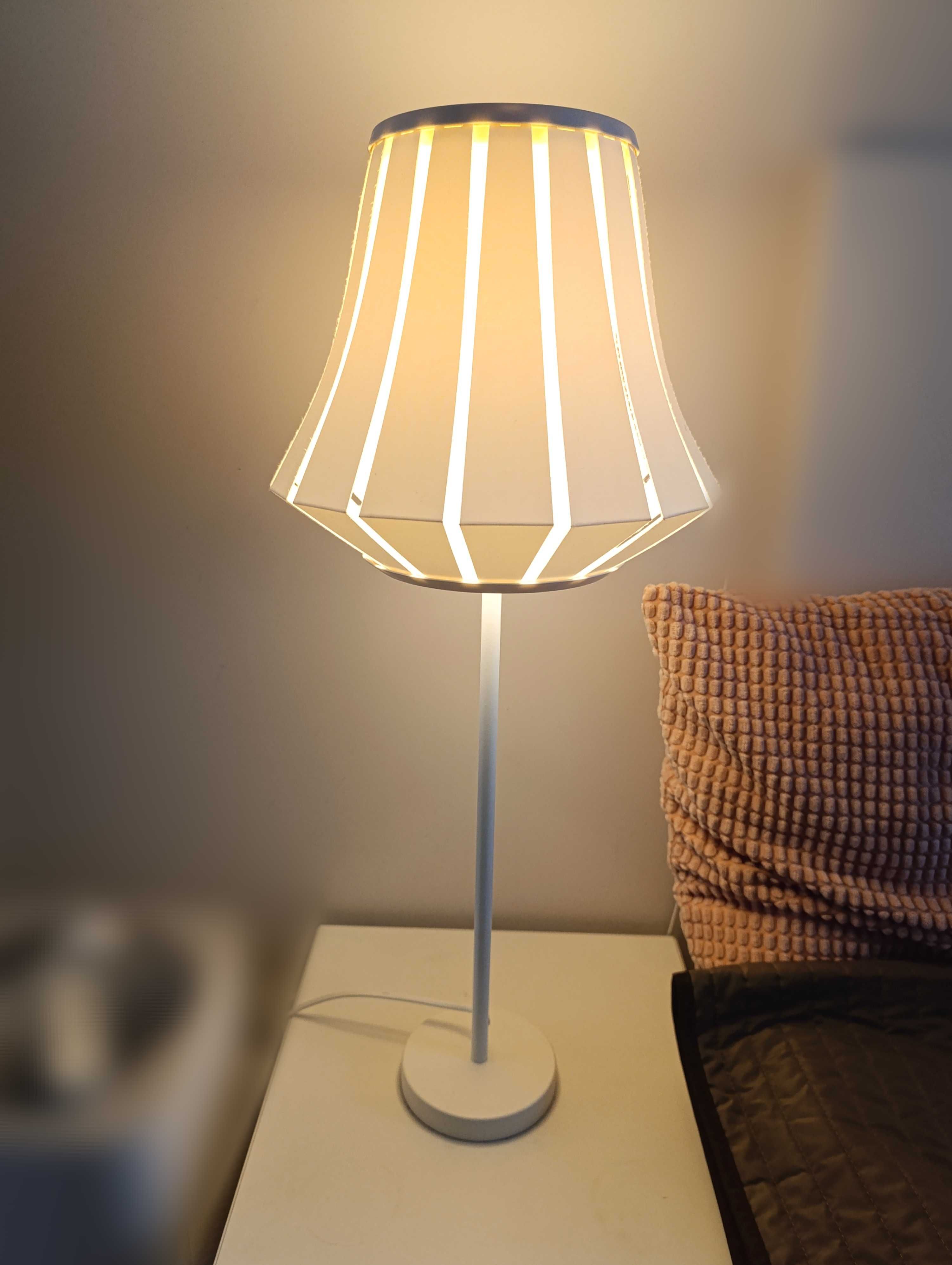 Abażur lampy stołowej IKEA
