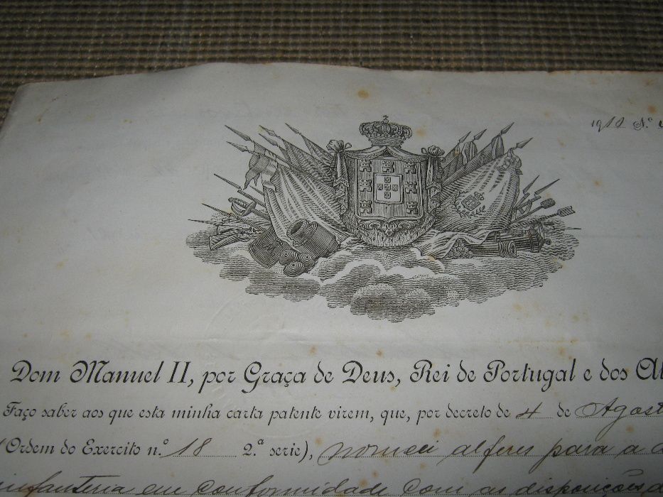 Documento de 1910 com carimbo real e assinado pelo Rei Dom Manuel ll