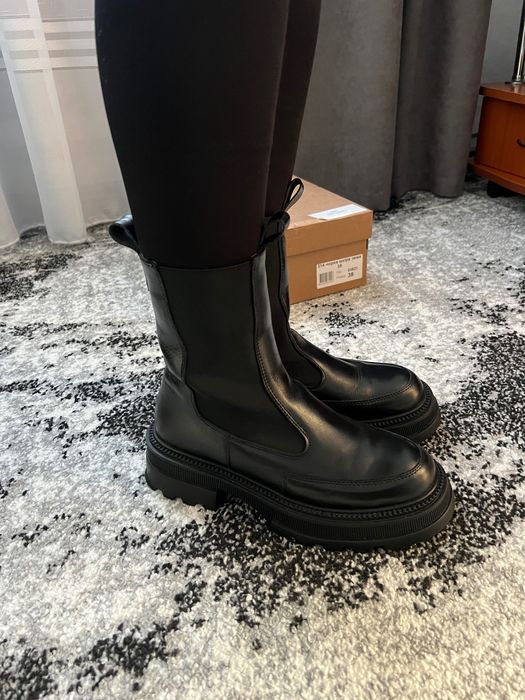 Продам трендові зимові жіночі челсі