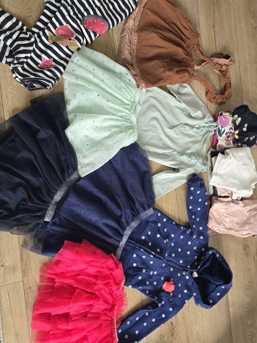 Zestaw paka ubrań dla dziewczynki
