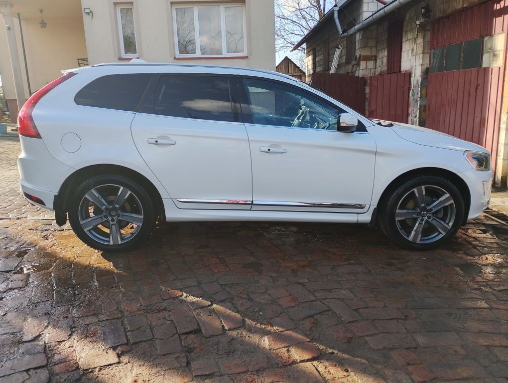 Volvo XC 60 T5 AWD