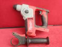 Milwaukee Kompaktowy młot montażowy SDS-Plus M18 BH-0