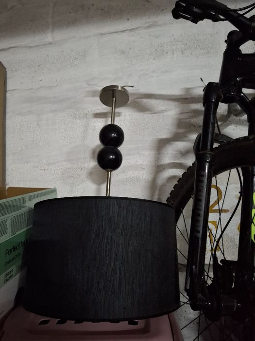 Candeeiro de teto preto