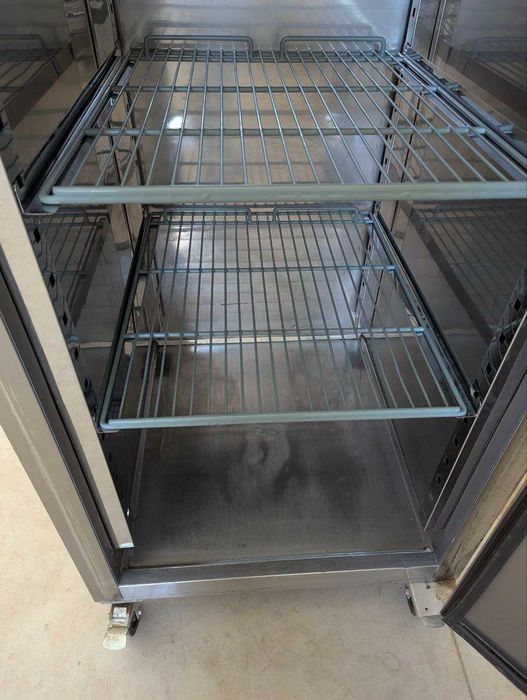 Холодильна шафа GGM Gastro KS700N