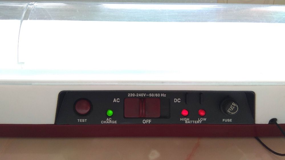 Лампа светильник Philips Bazooka