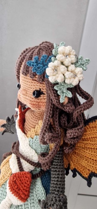 Lalka Eryn szydełkowa, 35 cm długości, ręcznie robiona