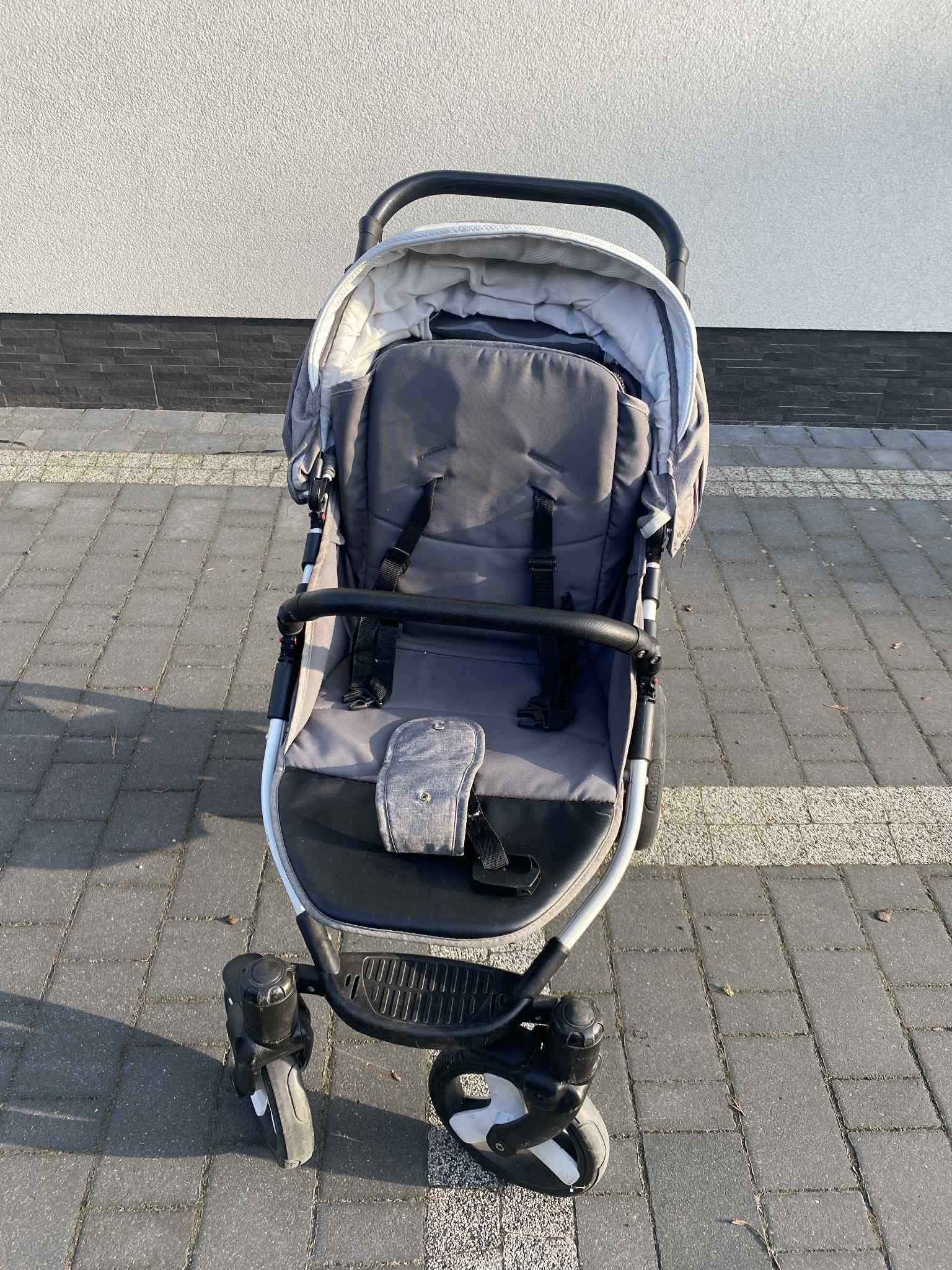 Spacerówka, wózek dziecięcy duży
