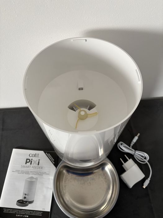 Catit PIXI Smart Inteligentny automat na karmę  Pojemność: 1,2 kg