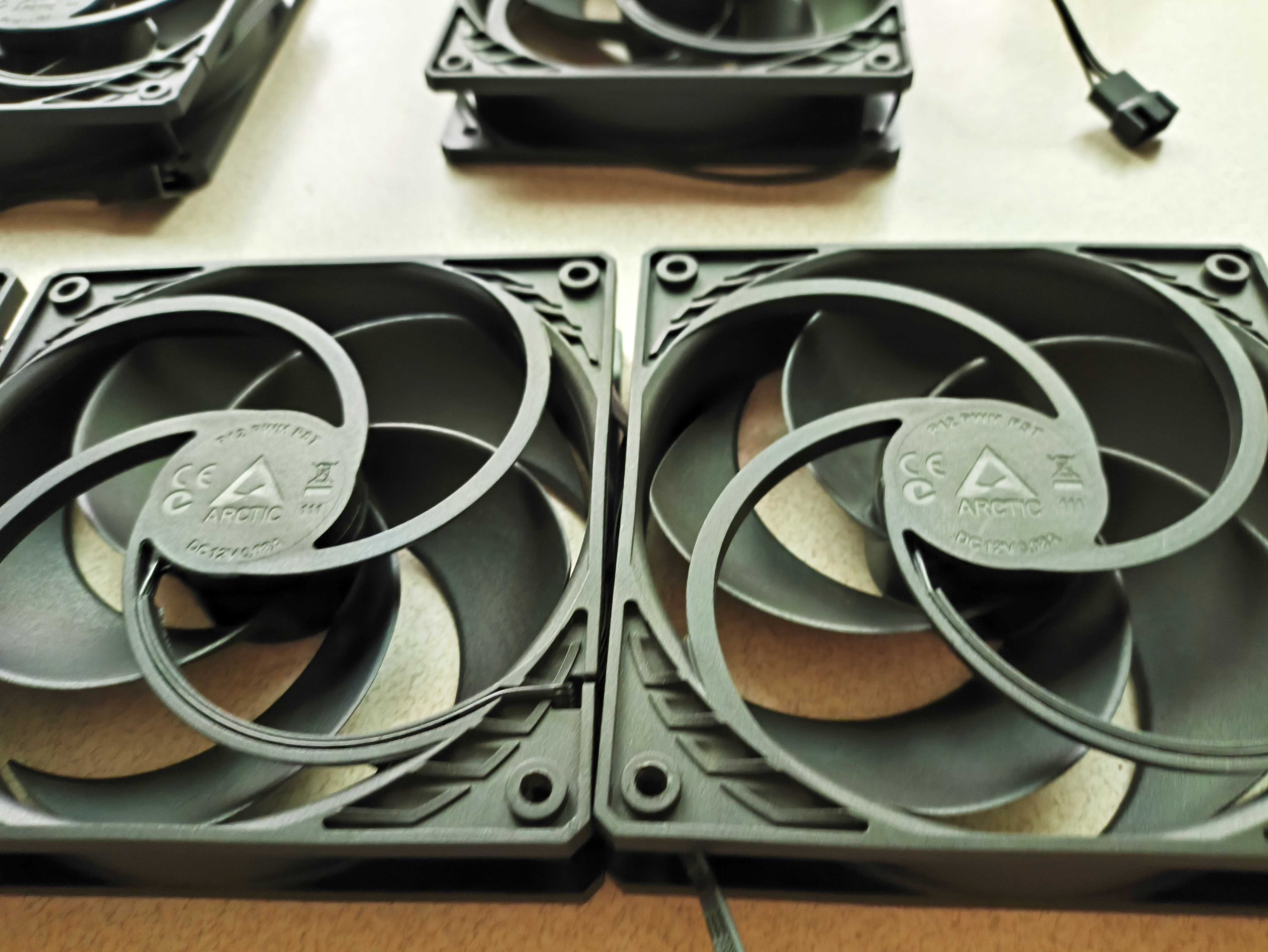 Wentylatory (5 sztuk) ARCTIC P12 PWM PST