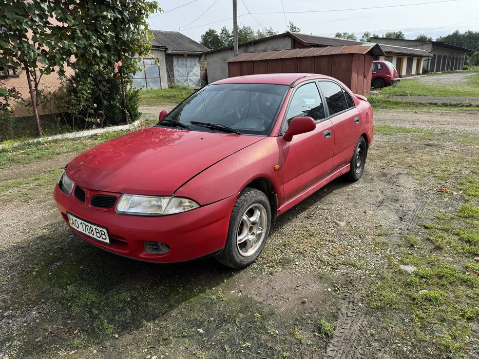 Mitsubishi carisma 1.8 бензин механіка 1996 р