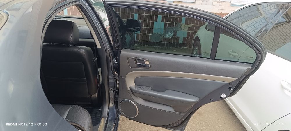 Шевроле епіка, сів поїхав. За деталями дзвоніть або пишіть.