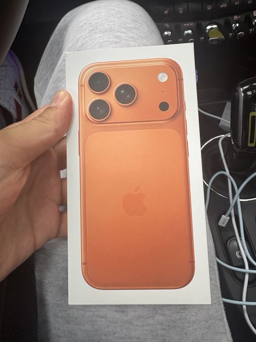 Новий iPhone 17 Pro • 256GB • Orange (помаранчевий) • Неверлок