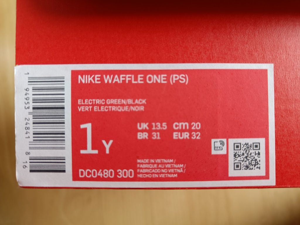 NIKE buty dziecięce sportowe Nike Waffle One, rozmiar 32