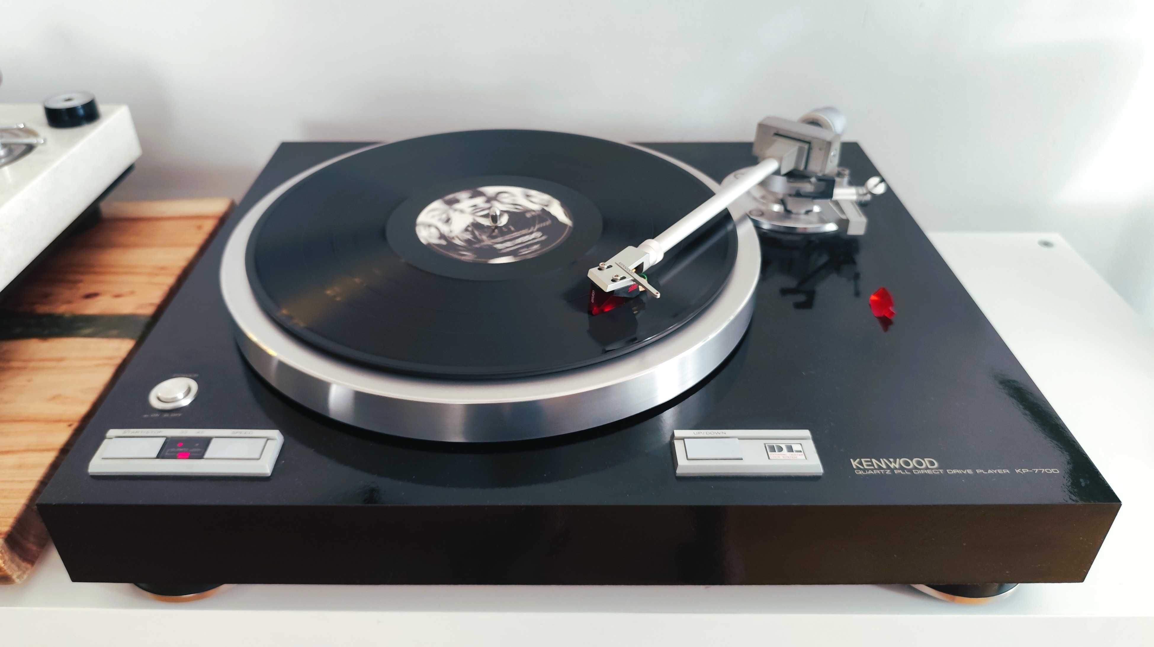 Kenwood KP ( KD ) 770D Gira-Discos