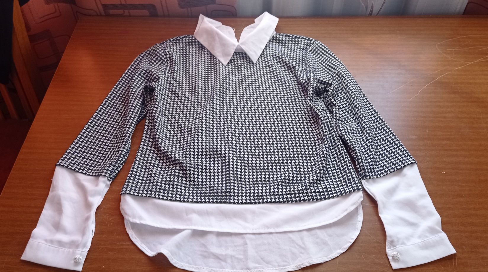 Блуза 42 р, стан ідеальний
