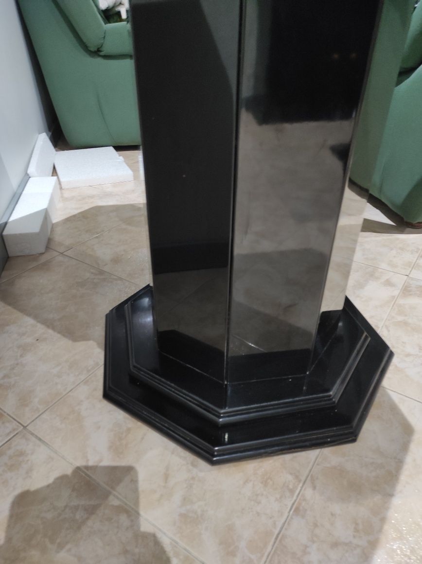 Vendo mesa octogonal