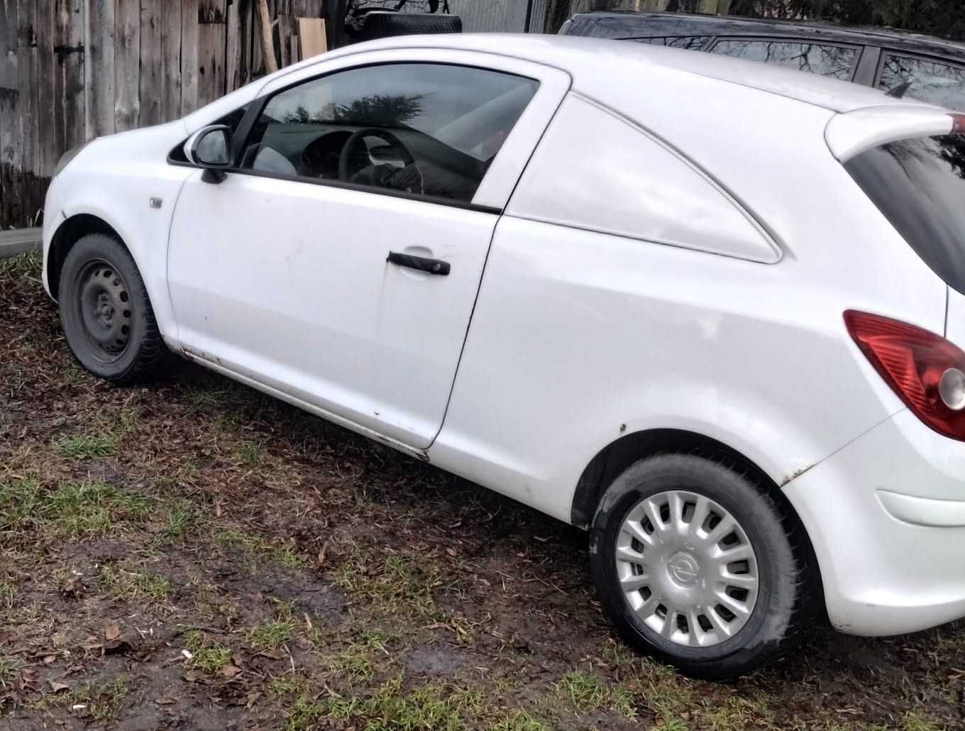 Opel corsa D 2009 1.3CDTI BIAŁY