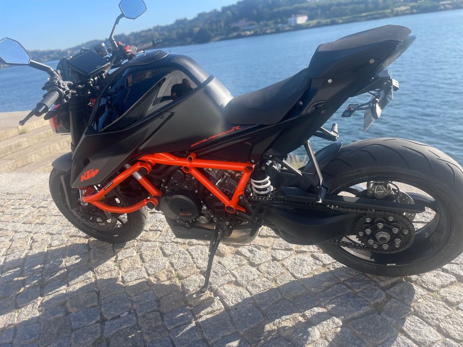 KTM superduke Evo R 1290