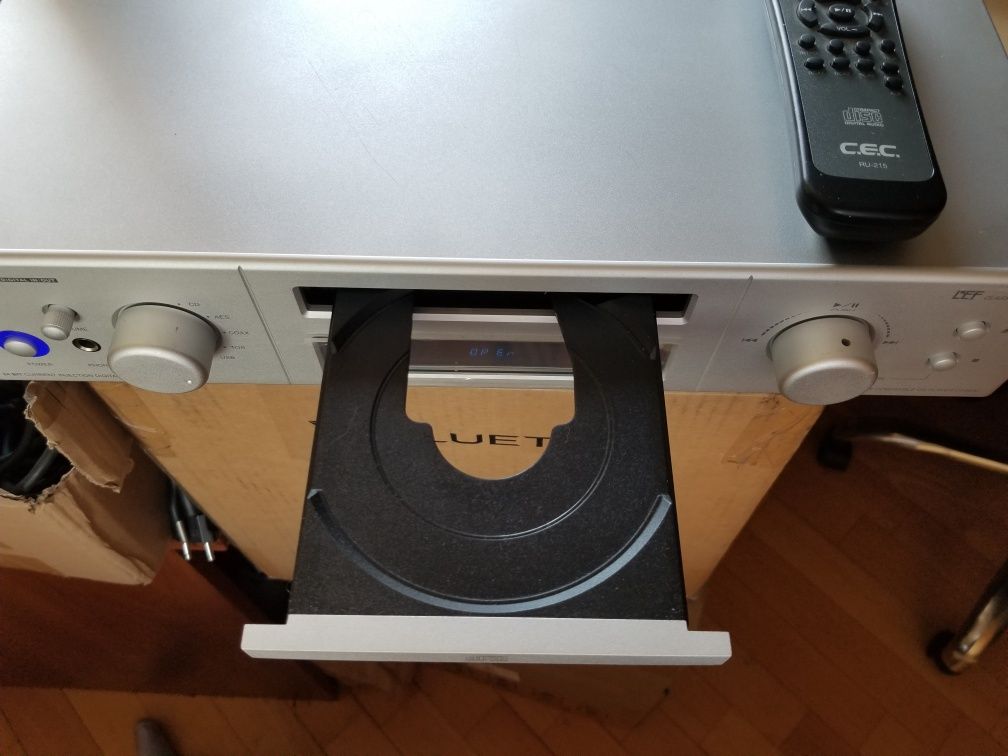 C.E.C CD3800. CD-проигрыватель.