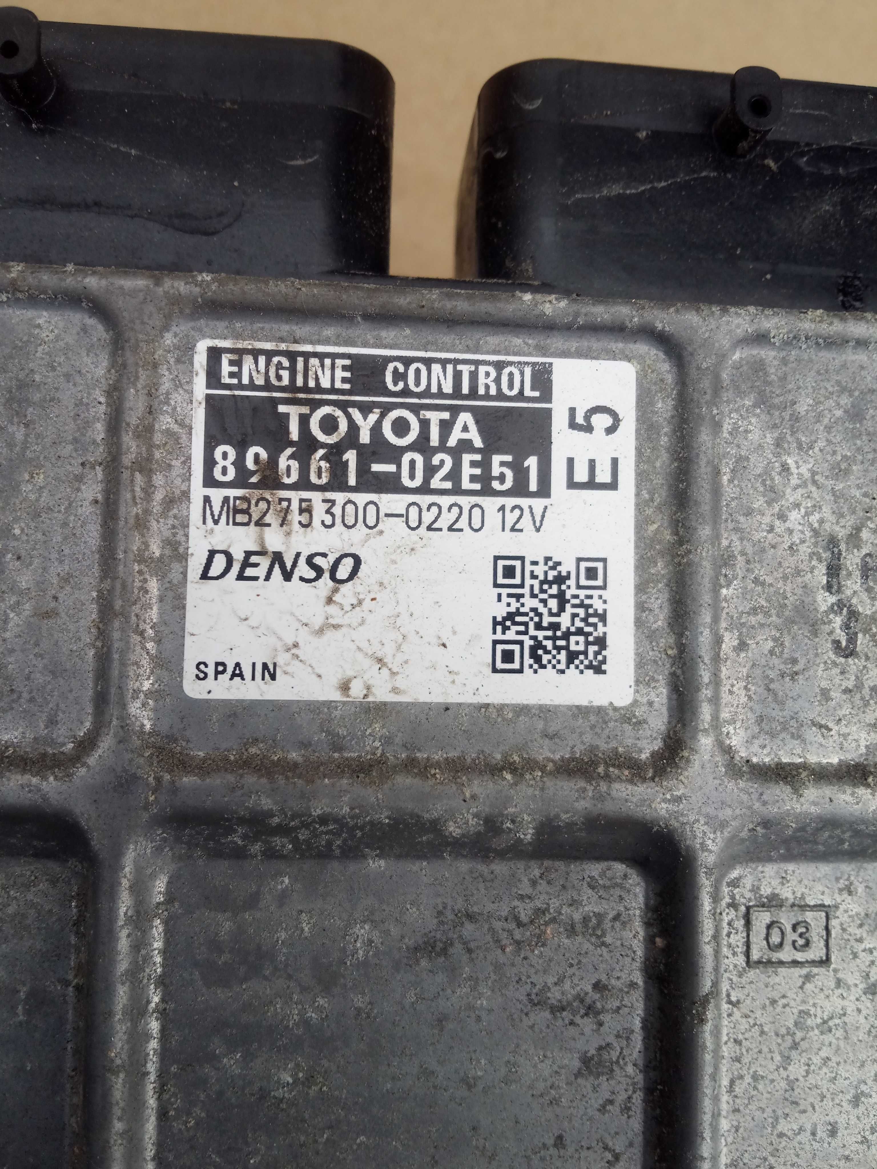 TOYOTA AURIS I 06-09 zestaw startowy komputer smart key 1,6 dual 124km