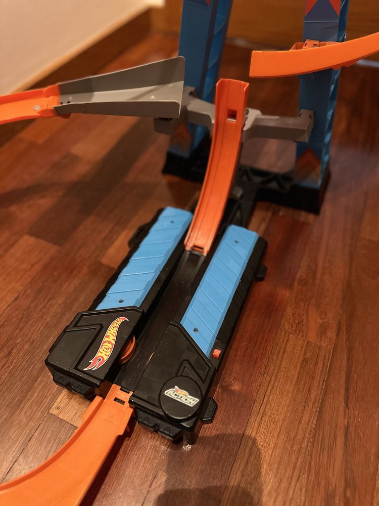 Pista Hot Wheels Action