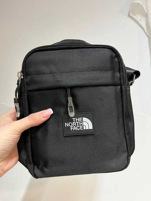 Saszetka meska nerka z napisem The North Face czarno biala