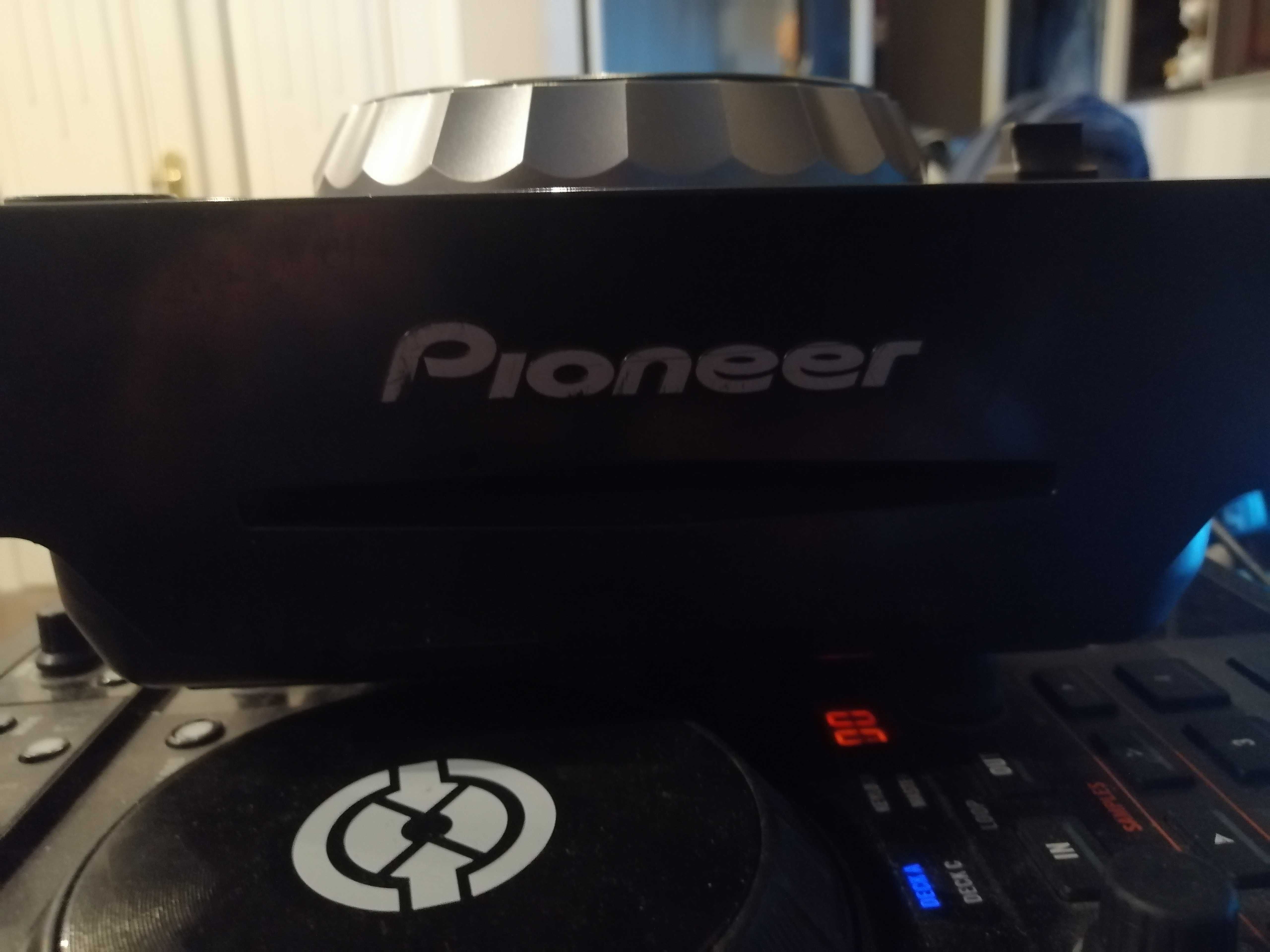 PIONEER CDJ-350 проигрыватель CD и USB