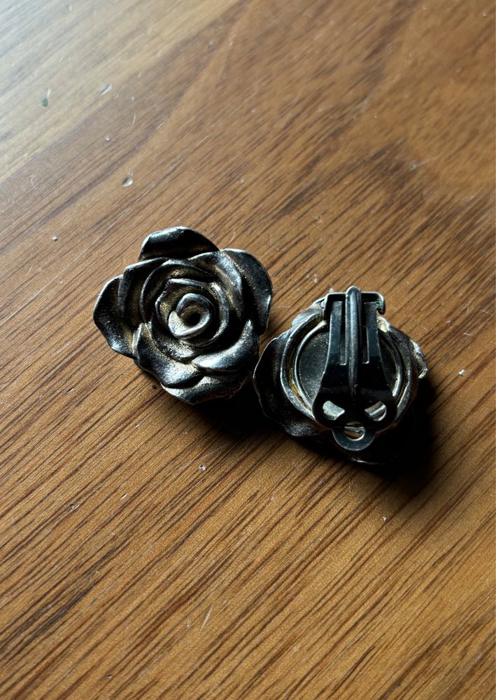 Biżuteria PRL vintage klipsy kolczyki róże