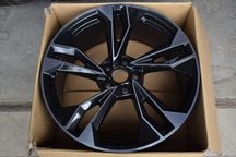 Felga nowa 20 cali Audi oryginał OEM A5 S5 9 x 20 5x112 ET 34 8W0