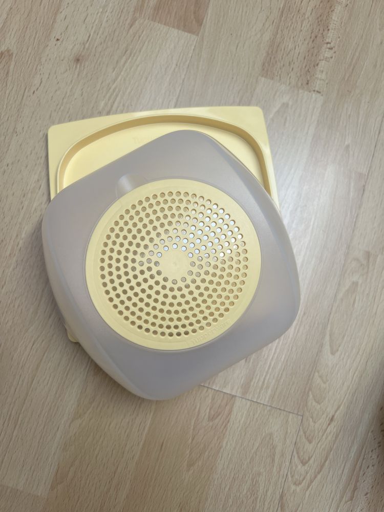 Pojemnik na ser Tupperware